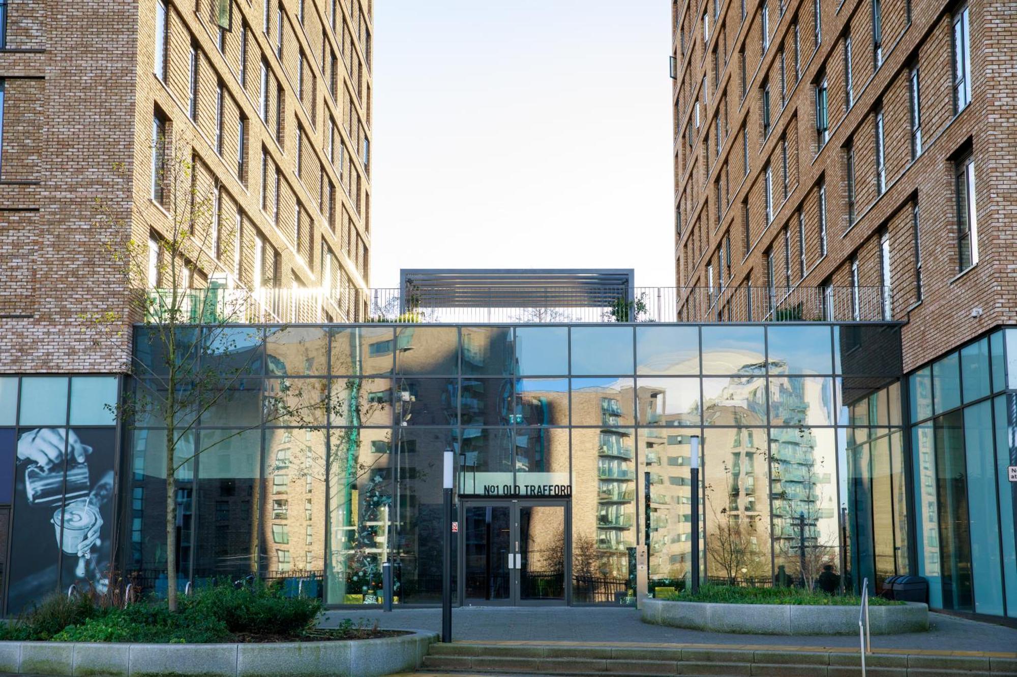 Trafford Suite Modern 1 Bed With Cinema Room Mánchester Exterior foto